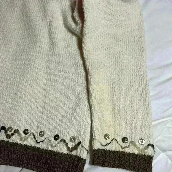 VTG Women SM Cream Knit Sweater Hand Embroidered Yarn and Button Tree Design - Picture 10 of 12